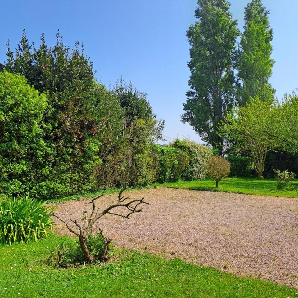 Chambres Le Lac Cherrueix Exteriör bild